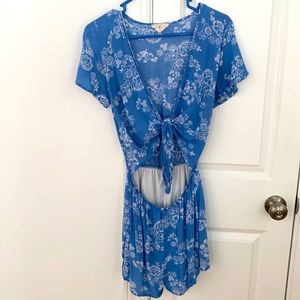 Short sleeve Romper with tie front
